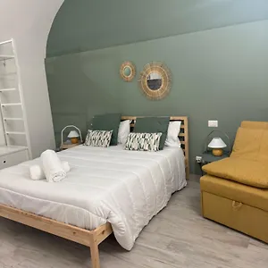 https://corte-capuana.catania-hotels.net